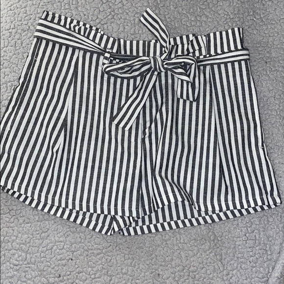 SOLD 2SABLE striped shorts - Picture 1 of 4